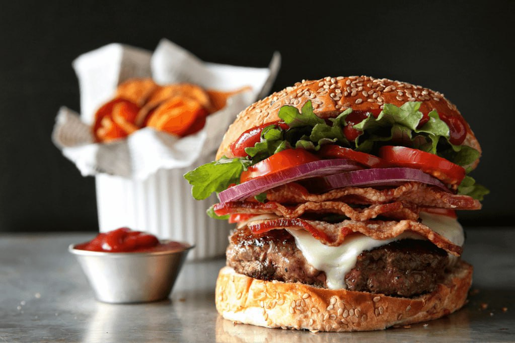 Kako jesti hamburgere bez dobivanja na težini: Otkrivene najveće tajne